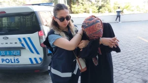 Qonşu qızılları oğurladı - Puluna lüks maşın aldı