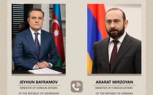 Ceyhun Bayramov Mirzoyanla danışdı