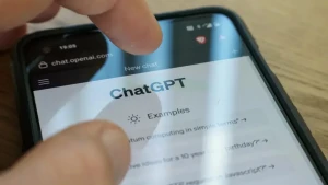 Vəkil \"Chat GPT\" ilə məhkəməni aldatmaq istədi