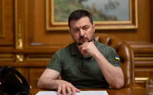 “Ukrayna öz torpaqlarını verməyəcək” - Zelenski