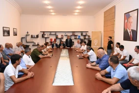 “Azərişıq” ASC-nin nümayəndələri Göyçayda fermerlərlə görüşdü - FOTO