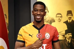&nbsp;Karlos Kuesta bu komandadan təklif aldı