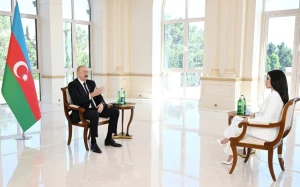 \"1920-ci ilin aprelində rus ordusu Azərbaycanı işğal etdi\"