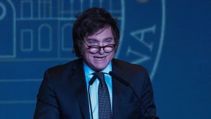 Argentina prezidenti daşqalaq edildi
