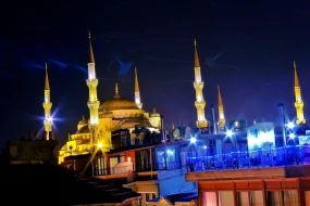 İstanbulun 6 rayonunda etiraz aksiyaları QADAĞAN EDİLDİ