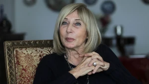 Məşhur yazıçının həyat yoldaşı vəfat etdi