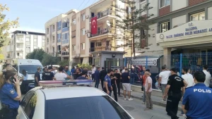 İzmirdə silahlı basqınla əlaqədar 27 nəfər saxlanıldı