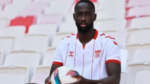 Samba Camara \"Sivasspor\"la vidalaşdı&nbsp;