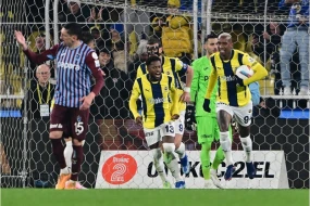 \"Fənərbağça\" \"Trabzonspor\"u məğlub etdi