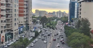 Bakının bu küçələrində sıxlıq var