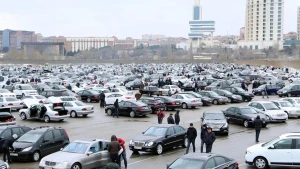 Maşın bazarında \"dərin sükut\": Səbəb nədir? - VİDEO