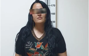 Evə kişi geyimində girib 45 min oğurladı - FOTO