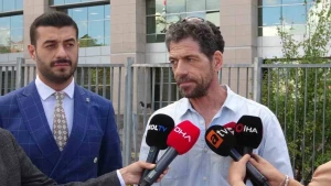 Məşhur aktyorun başına iş gəldi - İmzasını saxtalaşdırdılar