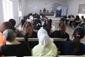 “Qızların işıqlı gələcəyi naminə maarifləndirmə” layihəsi çərçivəsində tədbir - FOTO