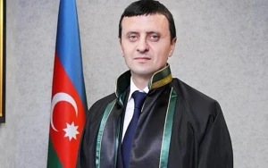 Adnan Əhmədzadənin vəkili dövlət qurumunda işləyirmiş?&nbsp;