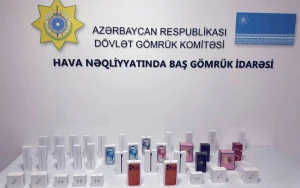 “iPhone17”ni Bakıya qanunsuz keçirmək üçün sərnişinlərə payladı
