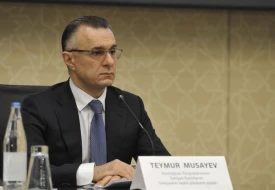 Mənfi rəy VERİLDİ - Nazir yola salınır