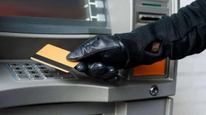 Bank kartlarından oğurluq edənlər saxlanıldı