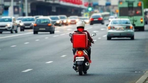 Moped idarə etmək üçün sürücülük vəsiqəsi tələb olunacaq