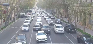 Paytaxtın bu yollarında sıxlıq var - SİYAHI