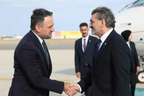 Gürcüstan Prezidenti oyunu izləmək üçün Türkiyəyə getdi