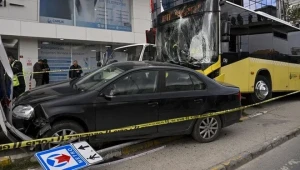 Avtobus dayanacağa çırpıldı - Ölən və yaralananlar var