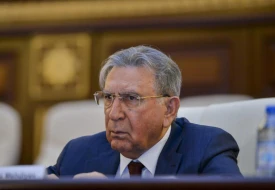 Ramiz Mehdiyevin halı PİSLƏŞİB