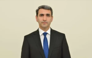 Rövşən Rüstəmov dəmir yollarının kassirlərini işdən çıxardı