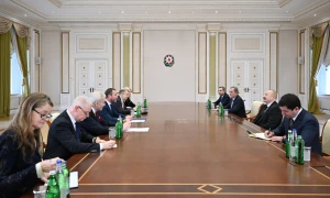 Prezident Estoniya XİN rəhbərini qəbul etdi - Fotolar