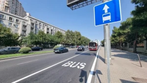 Bu avtobuslar üçün xüsusi hərəkət zolağı yaradıldı