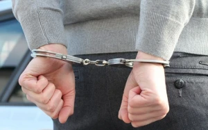 Bakıda evdən 15 min manatdan çox pul oğurlandı