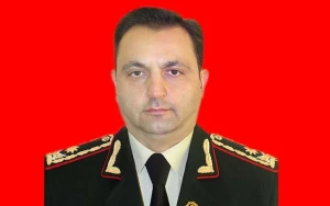 3 gün əvvəl işdən çıxarılan general görün kimə medal veribmiş