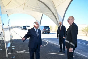  İlham Əliyev yeni yolun açılışında - FOTOLAR