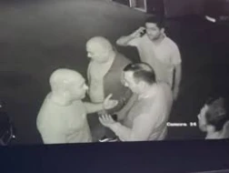 Qonşusunu döyən gömrük polkovnikinin görüntüsü yayıldı - VİDEO