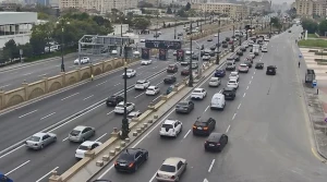 Bakının bu küçələrində tıxac var - SİYAHI