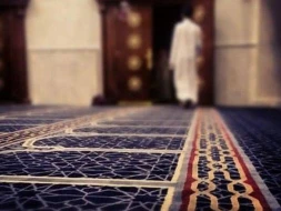 Namaz üstündə boğazını kəsdi - Məsciddə VƏHŞİLİK /FOTO