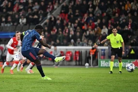 Əliyar Ağayevın idarə etdiyi oyunda \"Arsenal\" qalib gəldi