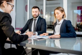 Yeni işə girəndə bunları etməyin - 5 səhv