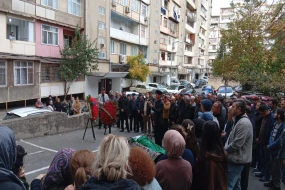 Əməkdar artist Vahid Əliyev dəfn olundu