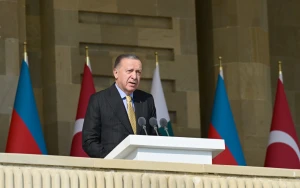 Ərdoğan paradda şeir dedi - VİDEO