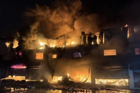 Türkiyədə ticarət mərkəzində YANĞIN