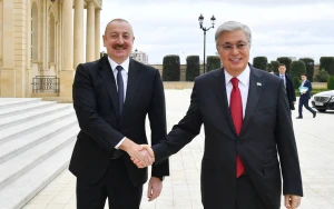 Tokayev Əliyevi təbrik etdi&nbsp;