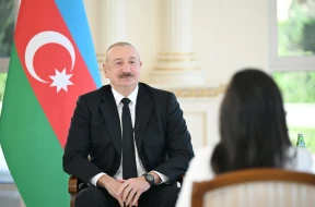 Prezident Özbəkistan mediasına müsahibə verdi