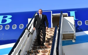 Prezident Özbəkistandadır