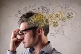 Ağıllı insanlar bu mövzuları başqaları ilə müzakirə etmirlər