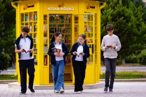 “AzerGold” Göygöldə interaktiv kitab köşkü açdı - Fotolar