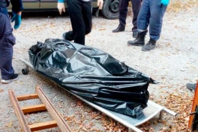 Diş poliklinikasında çürümüş kişi meyiti tapıldı