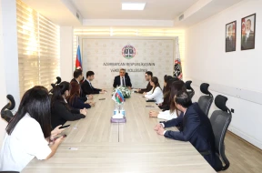 Anar Bağırov vəkil köməkçiləri ilə görüşdü - Fotolar