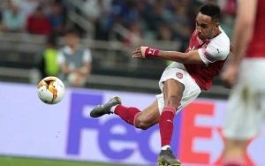 Karyerasında 400-cü qolunu vurdu