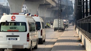 Pakistanda polis bölməsinə HÜCUM - Ölənlər var